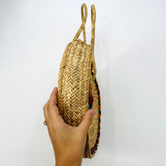 Round straw weaved Shoulder bag - Picture 3 of 5
